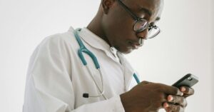Medico online gratis su Whatsapp