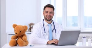 consulto medico in chat, pediatra fa telemedicina