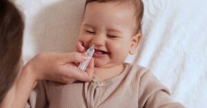 Quando fare i lavaggi nasali al neonato