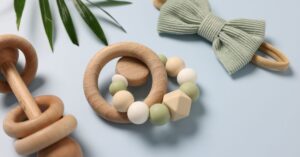 Sonagli di legno leggero per il metodo Montessori