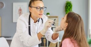 tampone faringeo per diagnosticare streptococco