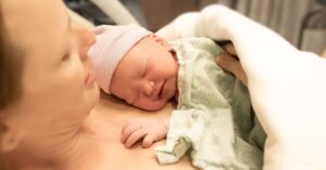 Singhiozzo nel neonato mentre dorme