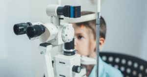Visita per l'ipermetropia nei bambini